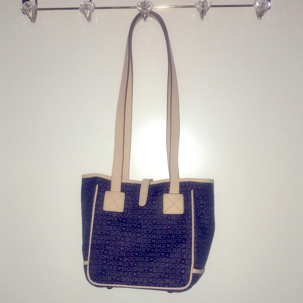 Bucket bag - Picture 2 of 6